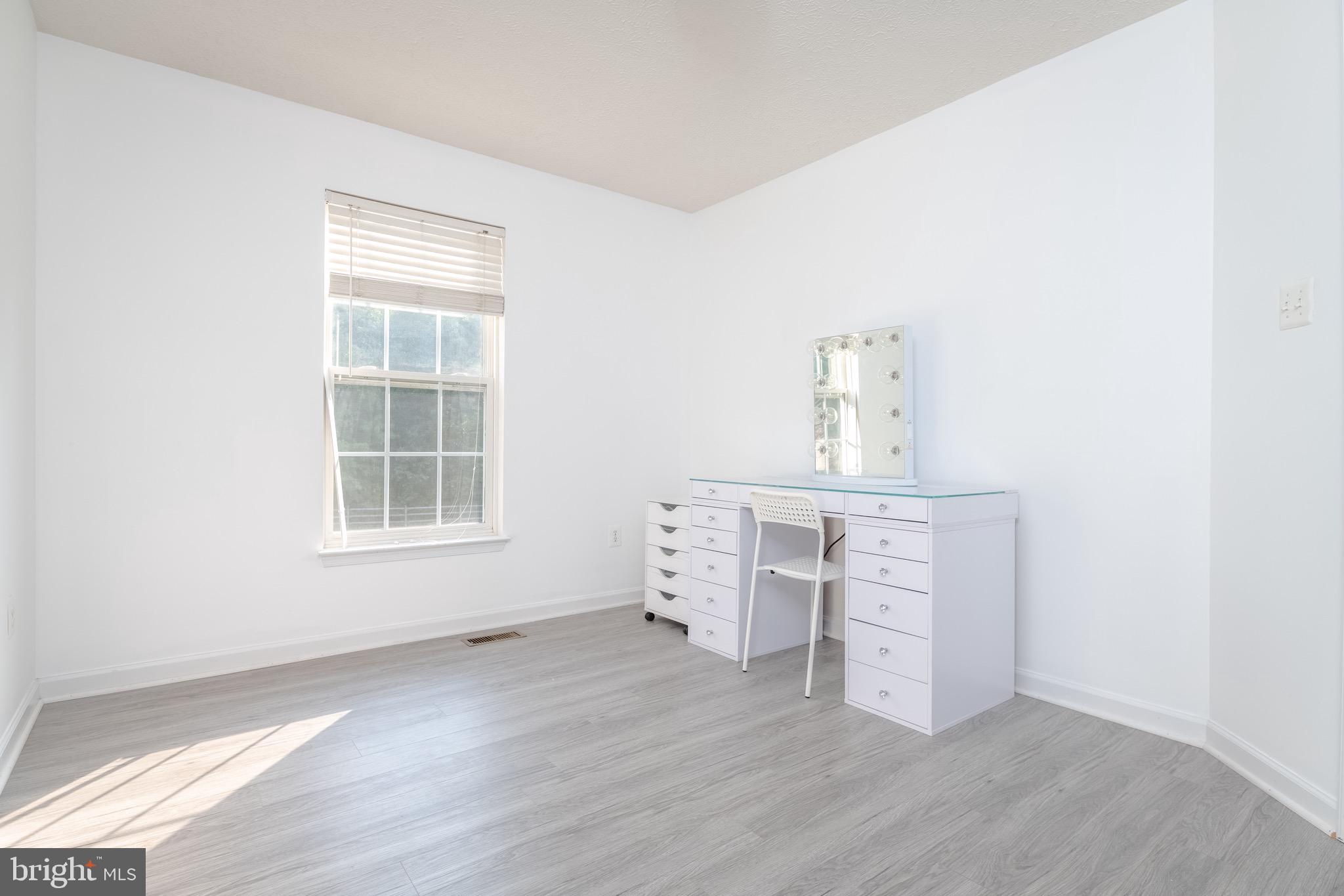 FOREST OAKS PT - Residential