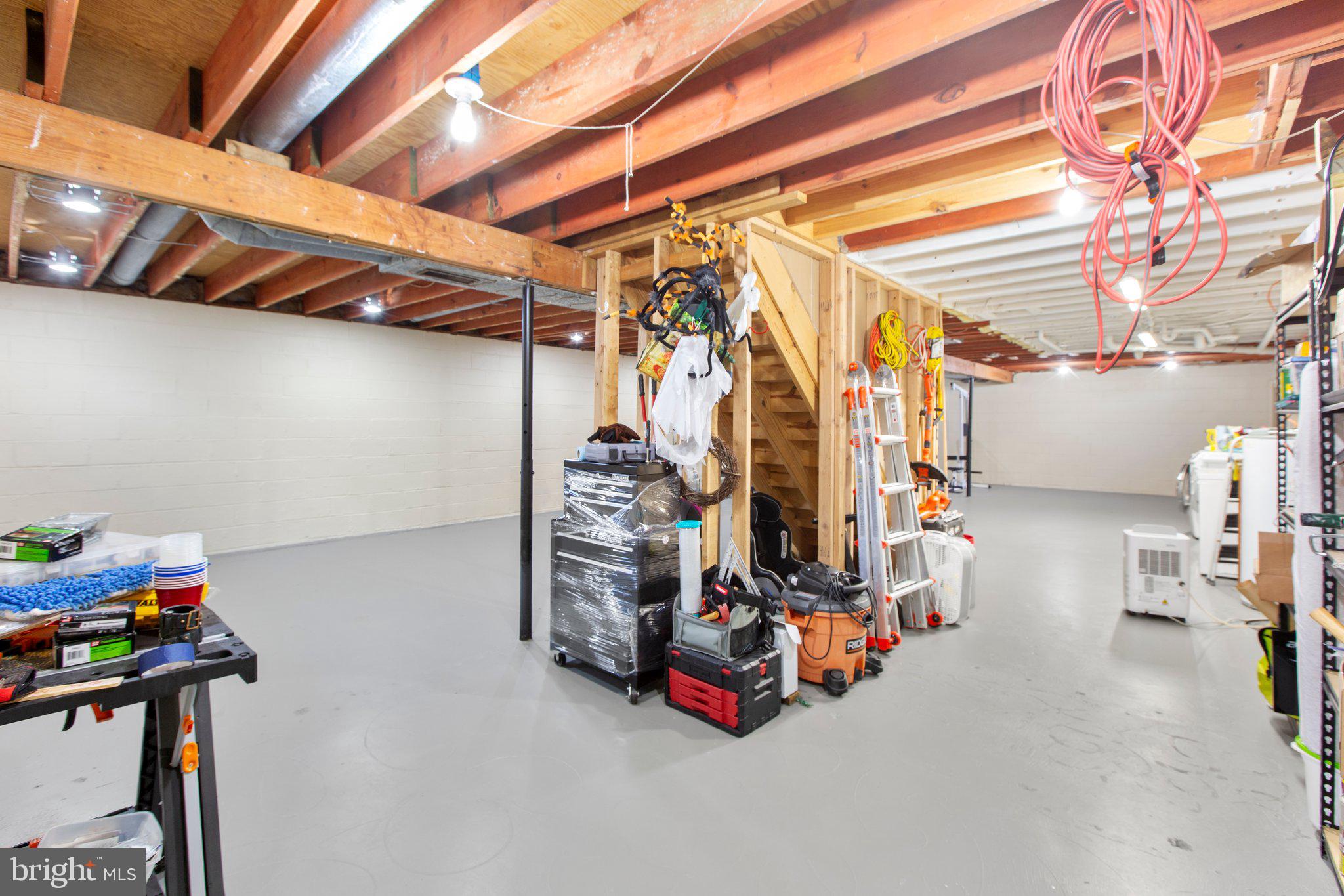 BRIARWOOD ESTATES - Residential