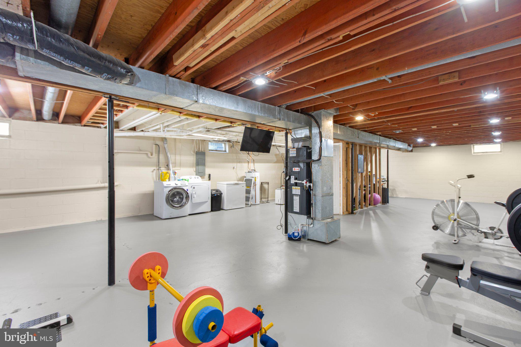 BRIARWOOD ESTATES - Residential