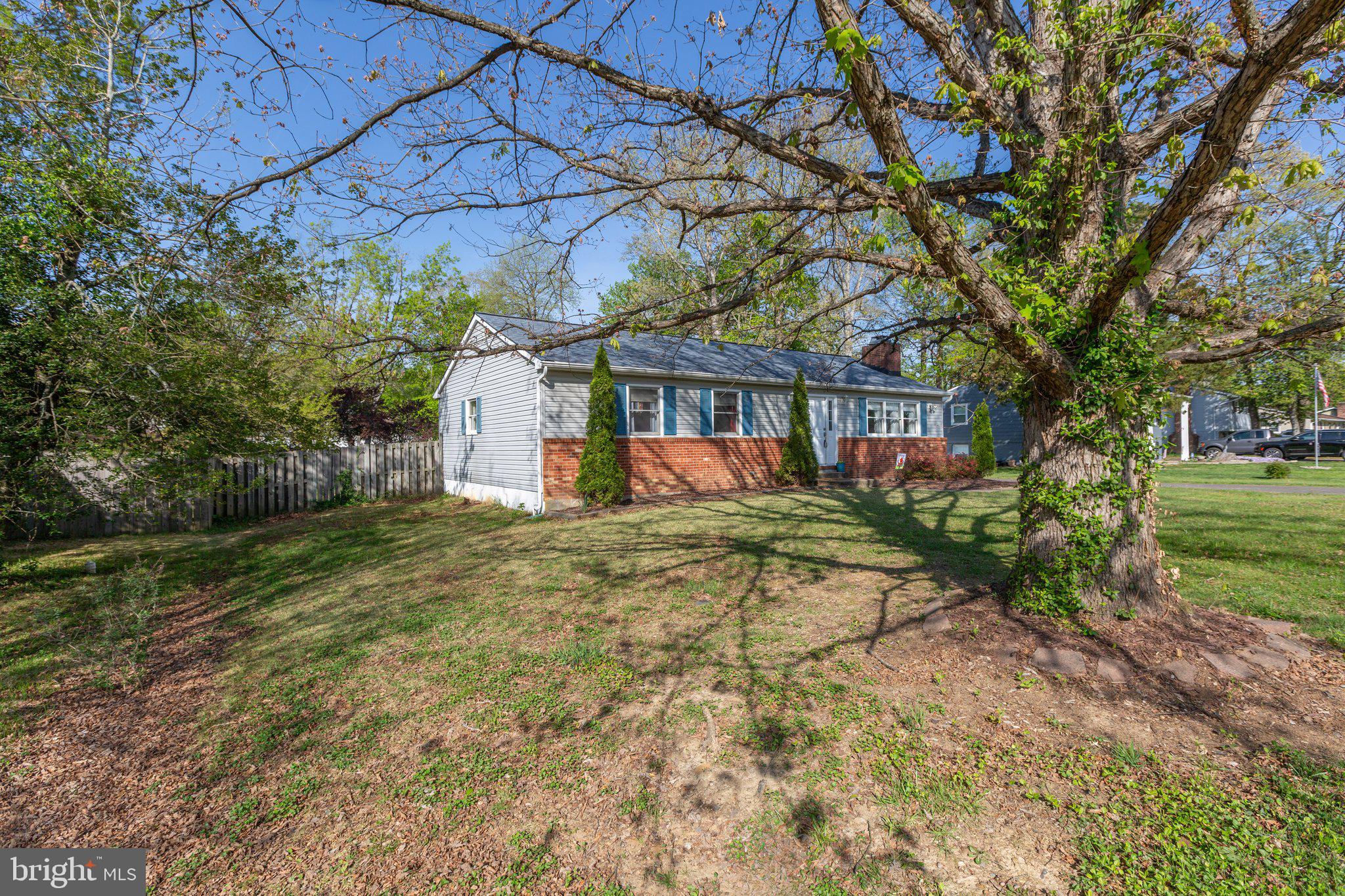 BRIARWOOD ESTATES - Residential