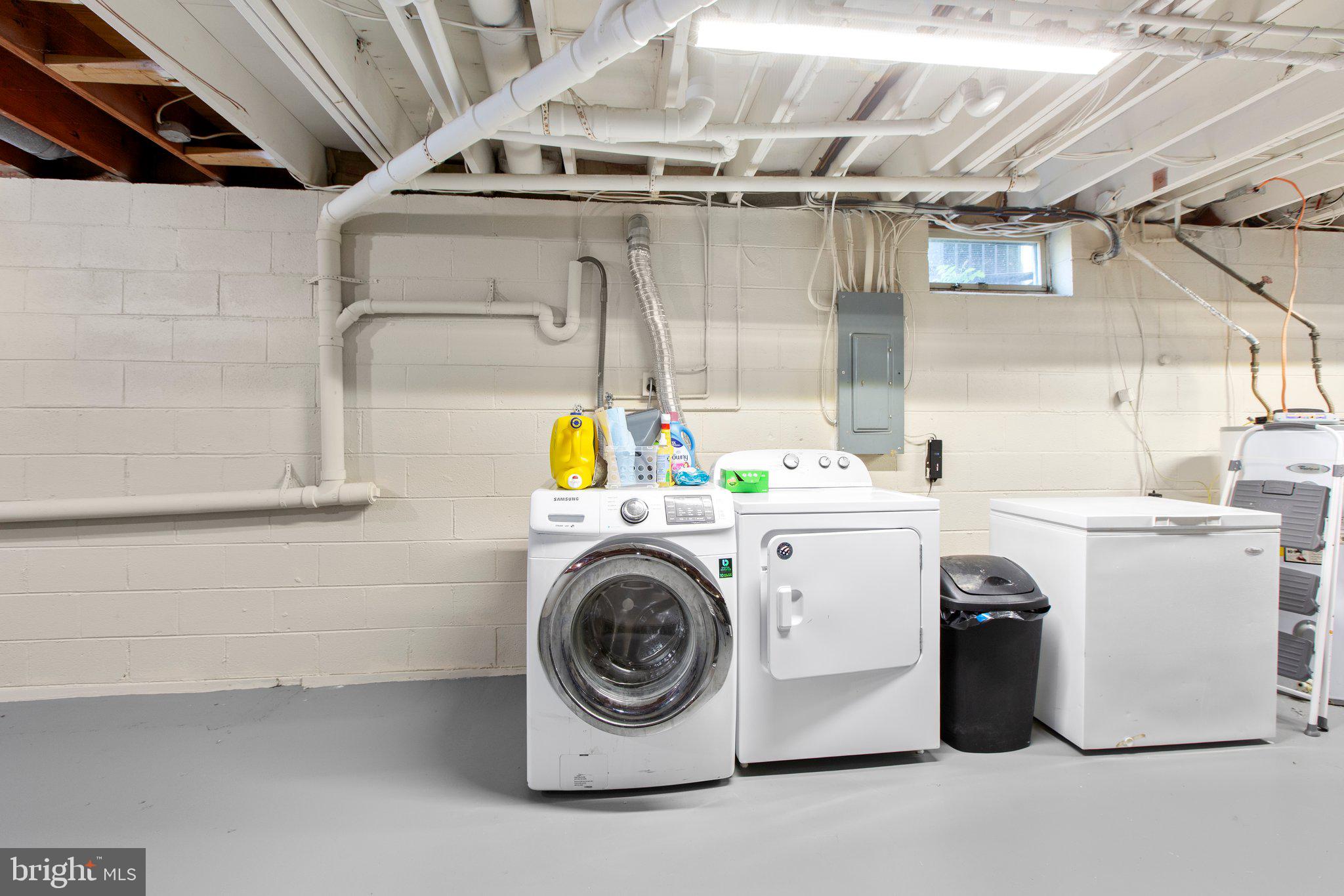 BRIARWOOD ESTATES - Residential