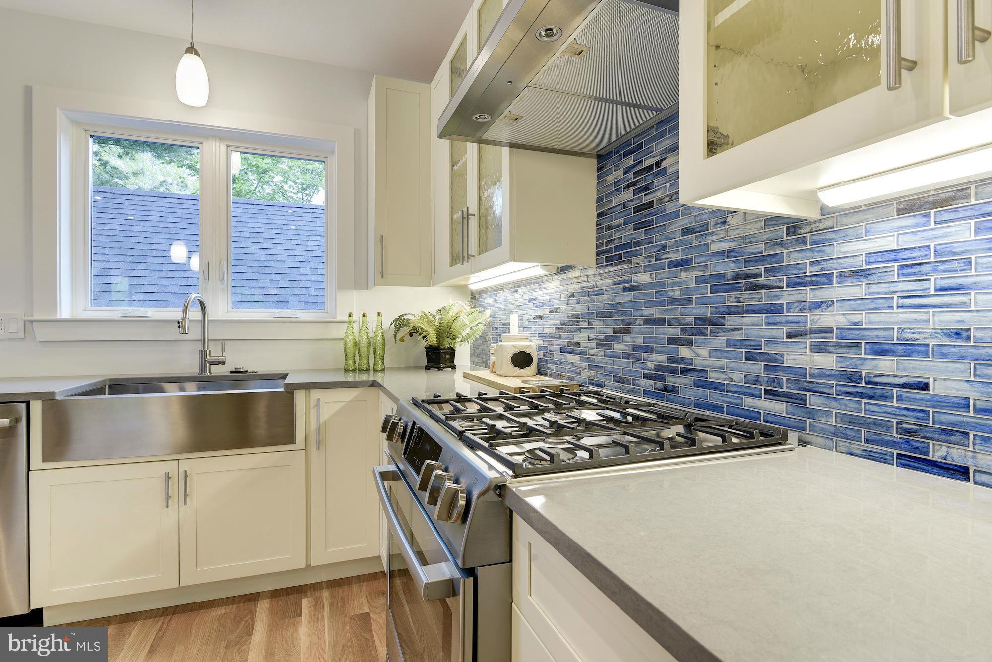 CHEVY CHASE - Residential