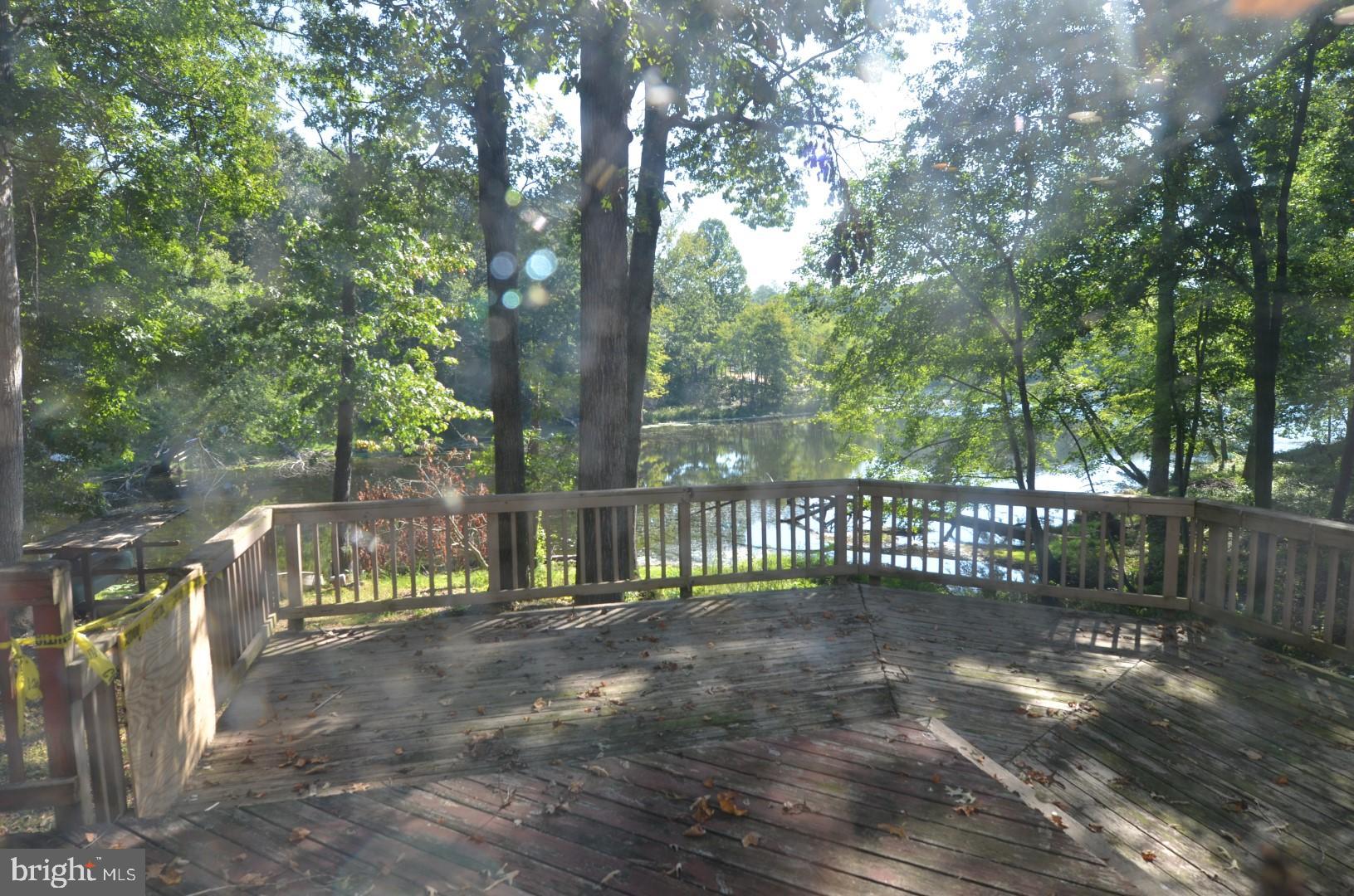 HIDDEN LAKE - Residential