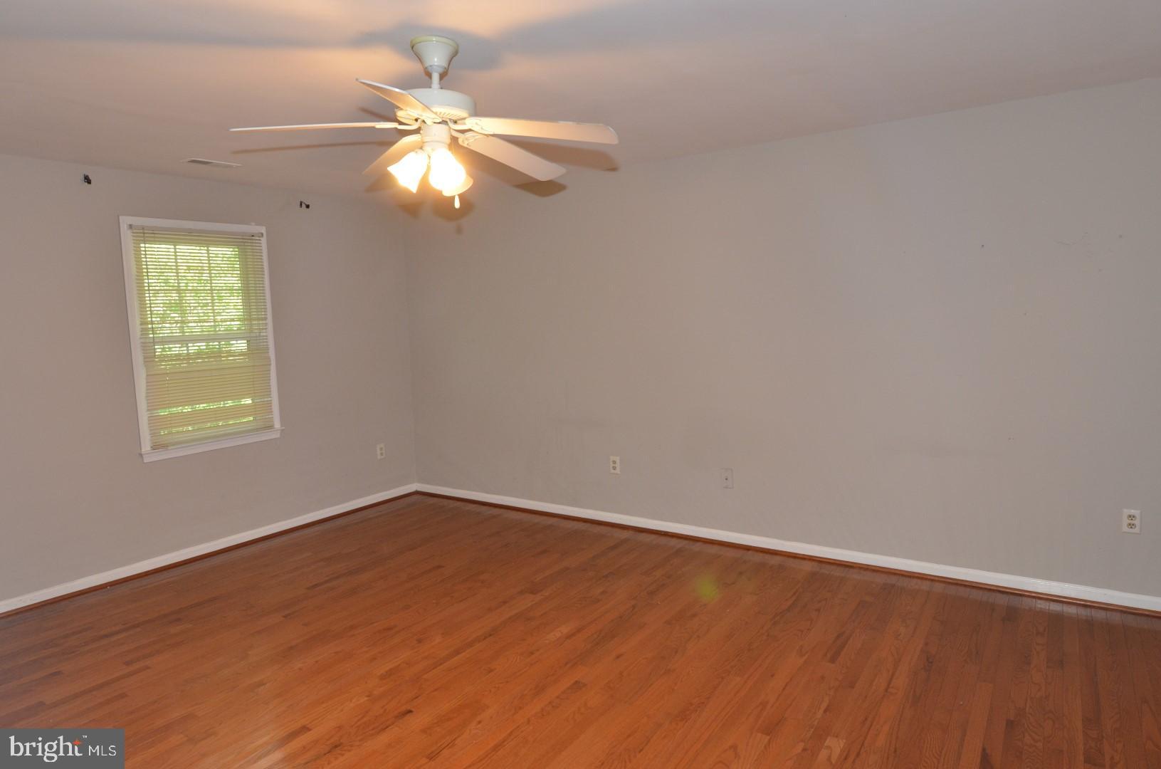 HIDDEN LAKE - Residential