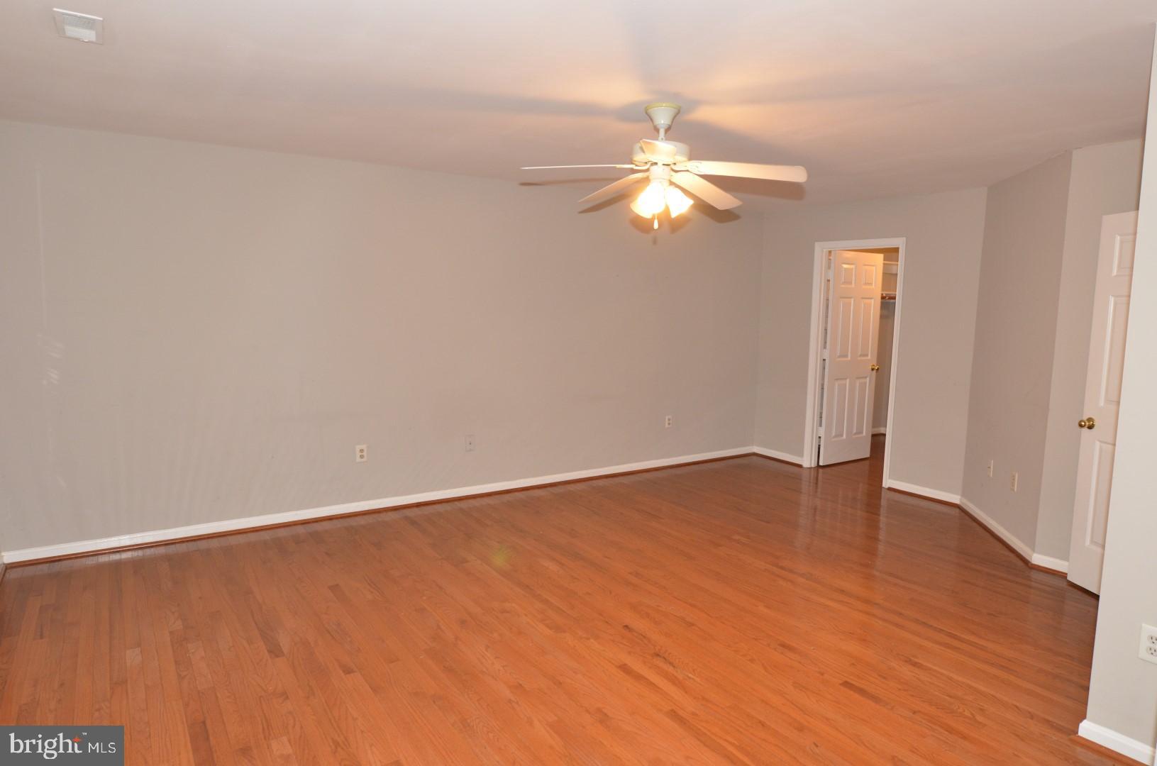 HIDDEN LAKE - Residential