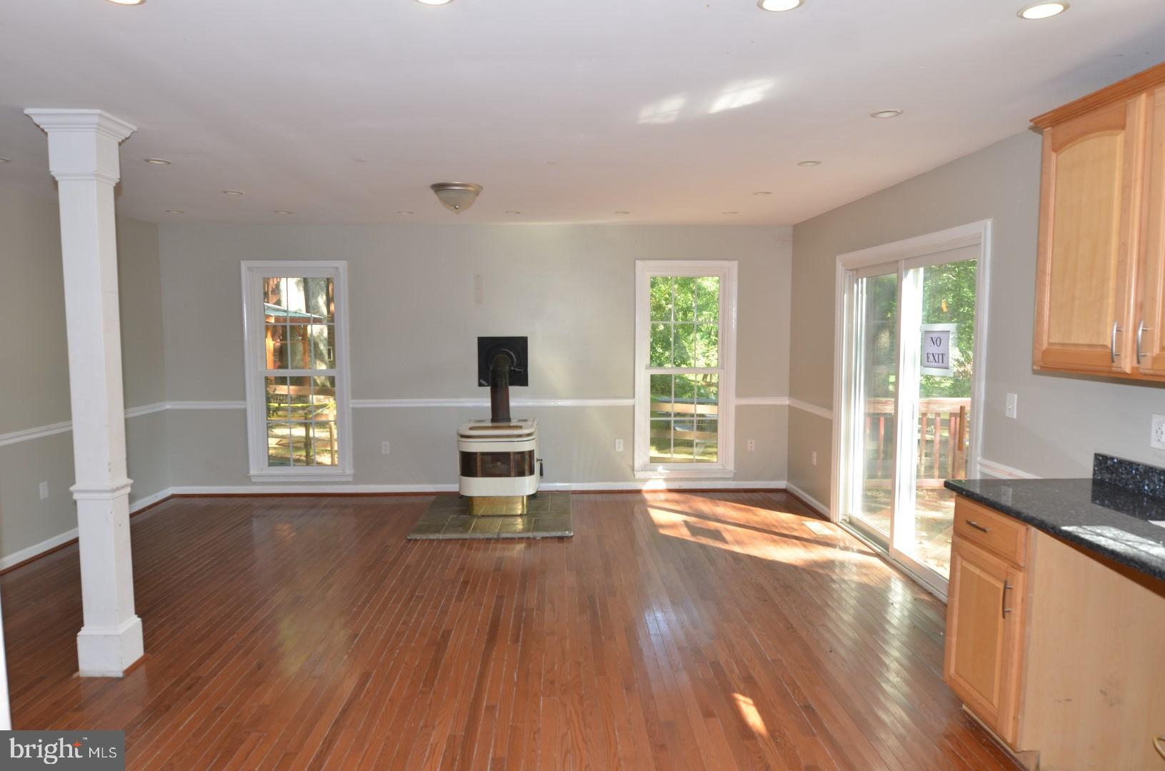 HIDDEN LAKE - Residential