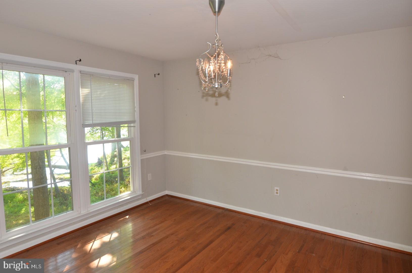 HIDDEN LAKE - Residential