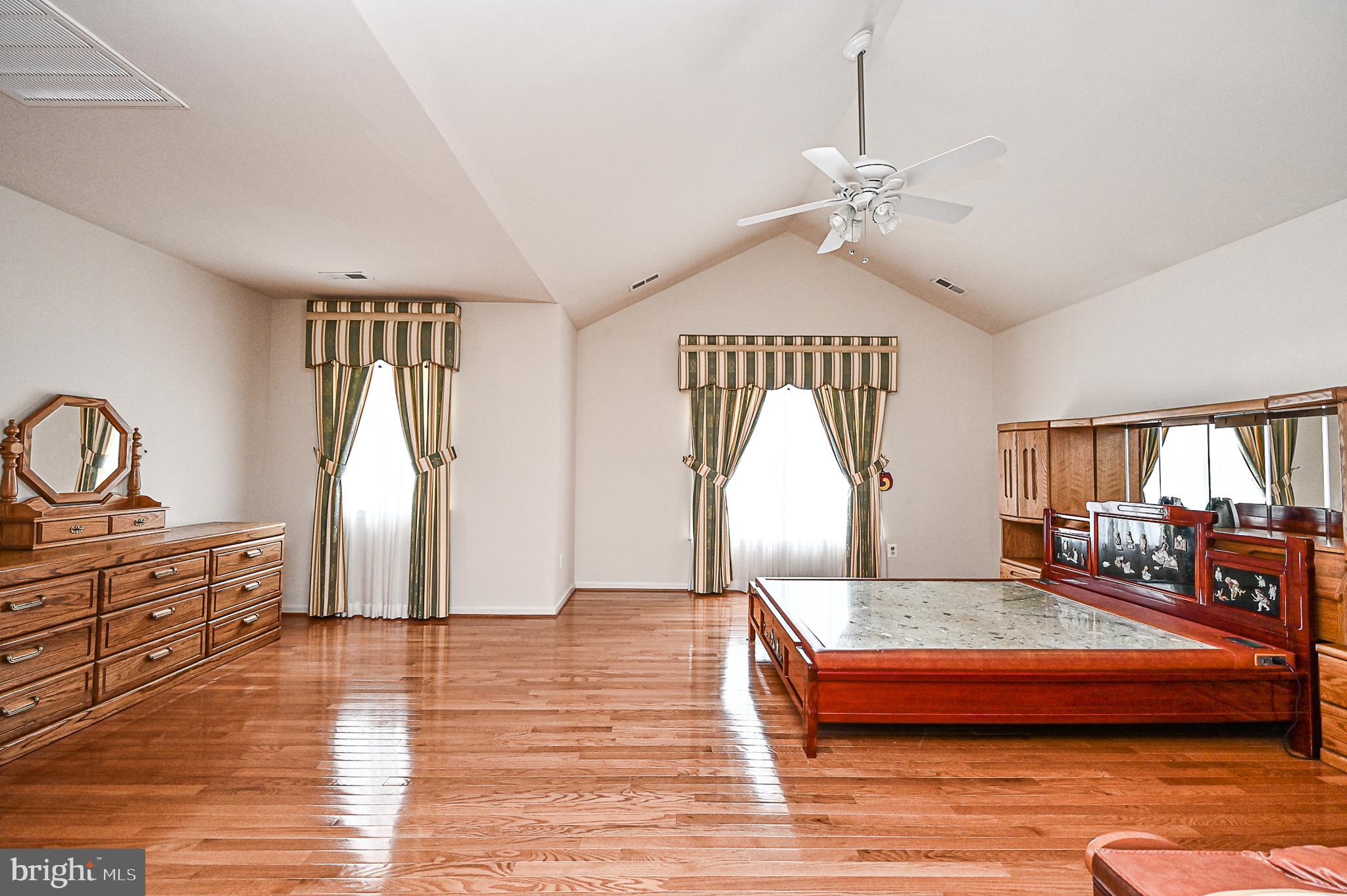 MIDDLETON FARM - Residential