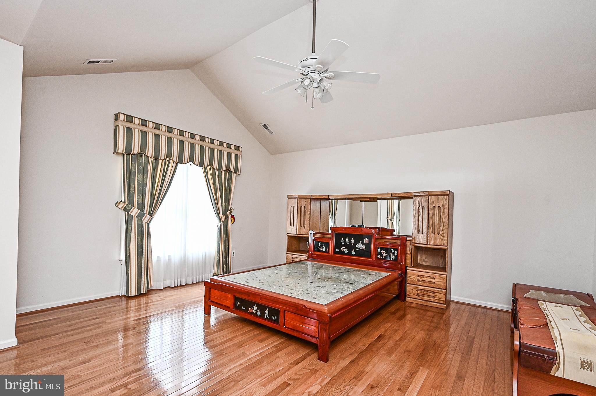 MIDDLETON FARM - Residential