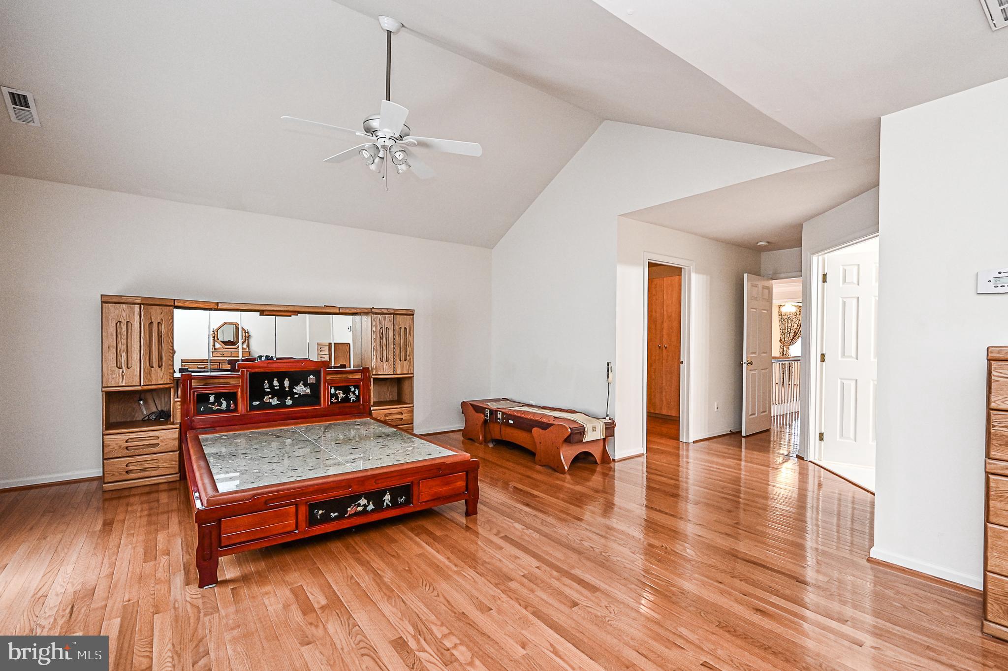 MIDDLETON FARM - Residential