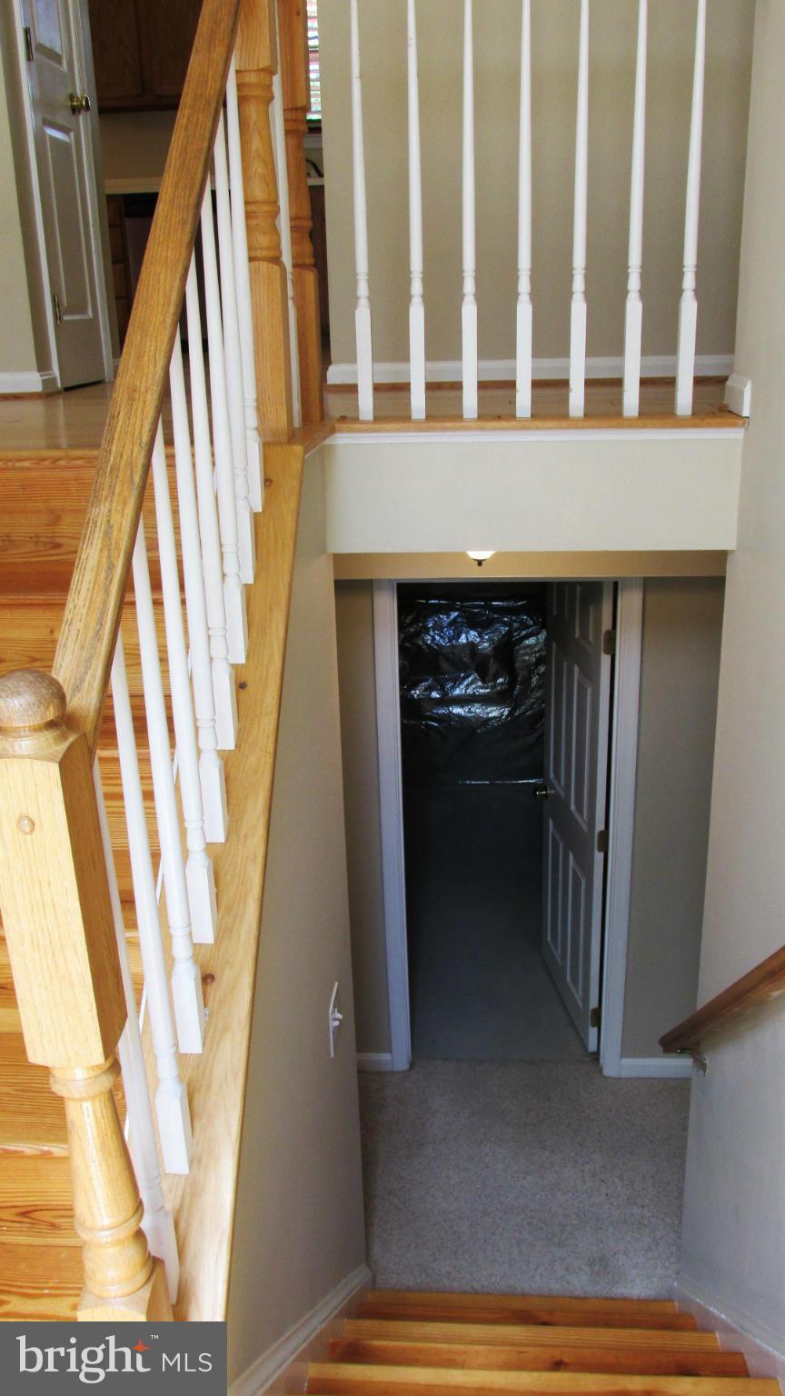 WOODLAND BEACH - Residential Lease