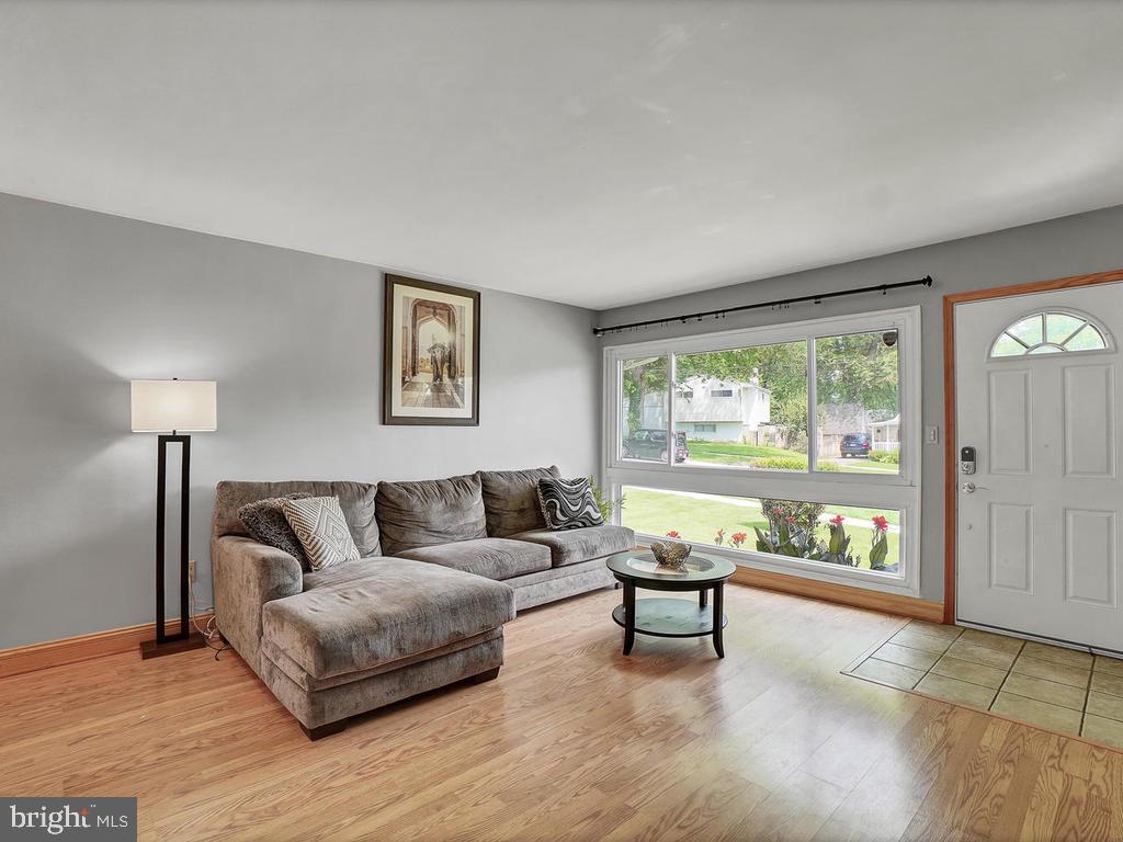 ROYAL VIEW - Residential