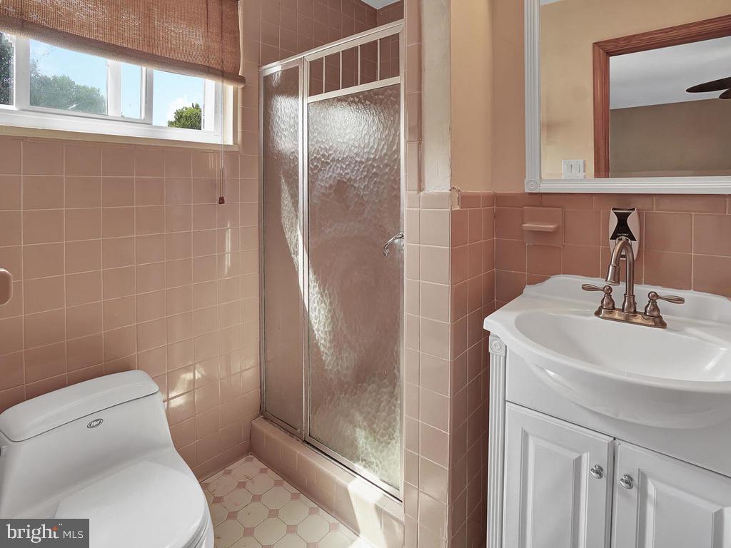 ROYAL VIEW - Residential