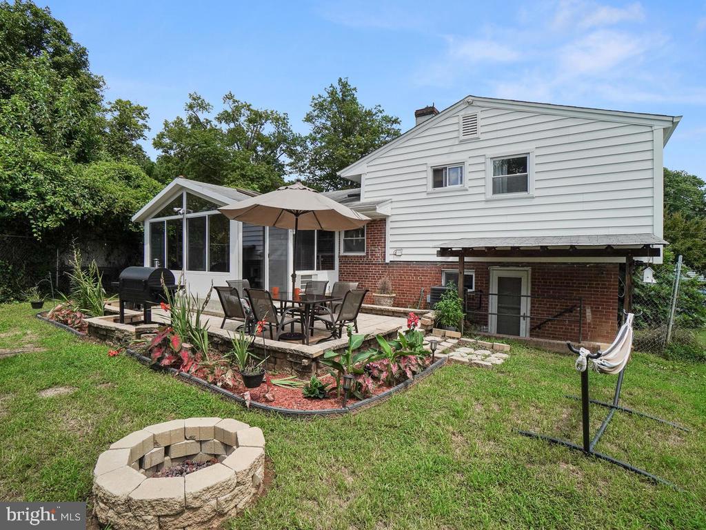 ROYAL VIEW - Residential