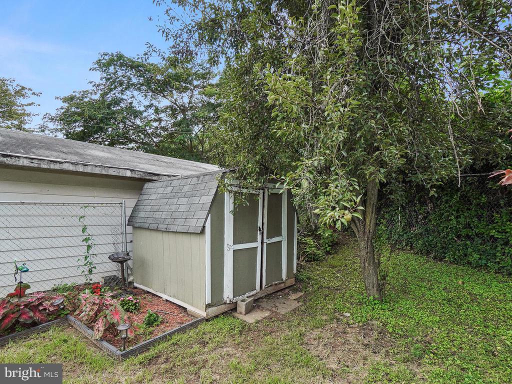 ROYAL VIEW - Residential