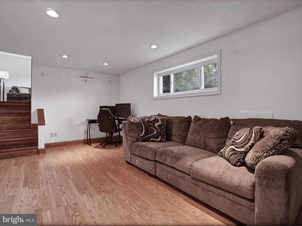 ROYAL VIEW - Residential