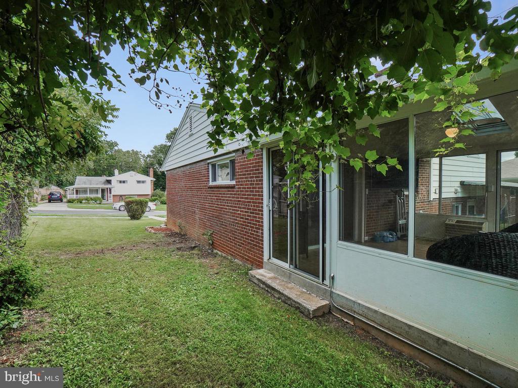 ROYAL VIEW - Residential