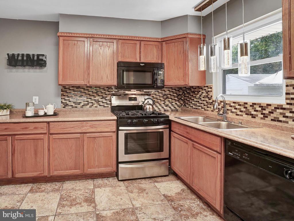 ROYAL VIEW - Residential