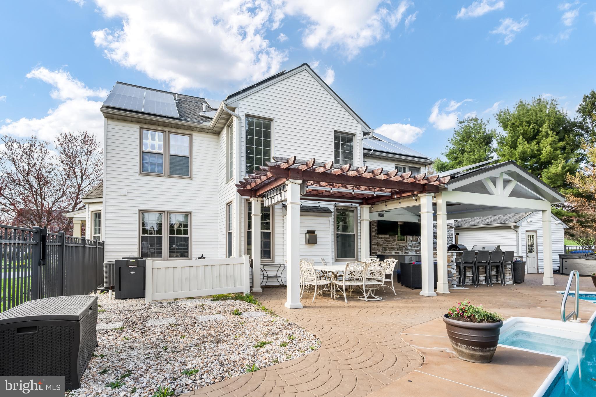 HUNTERS RIDGE - Residential