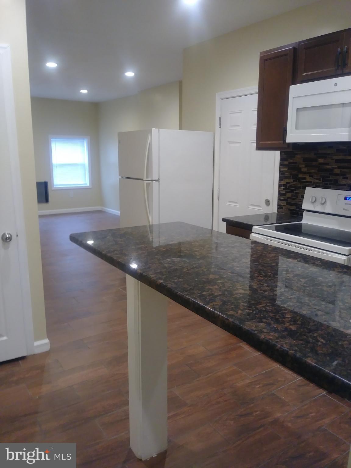 522 W WESTMORELAND STREET