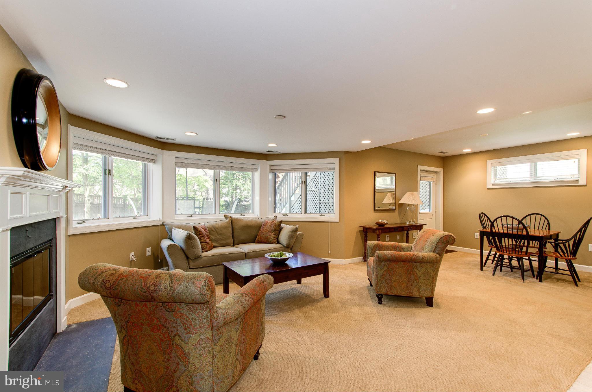 CHEVY CHASE - Residential