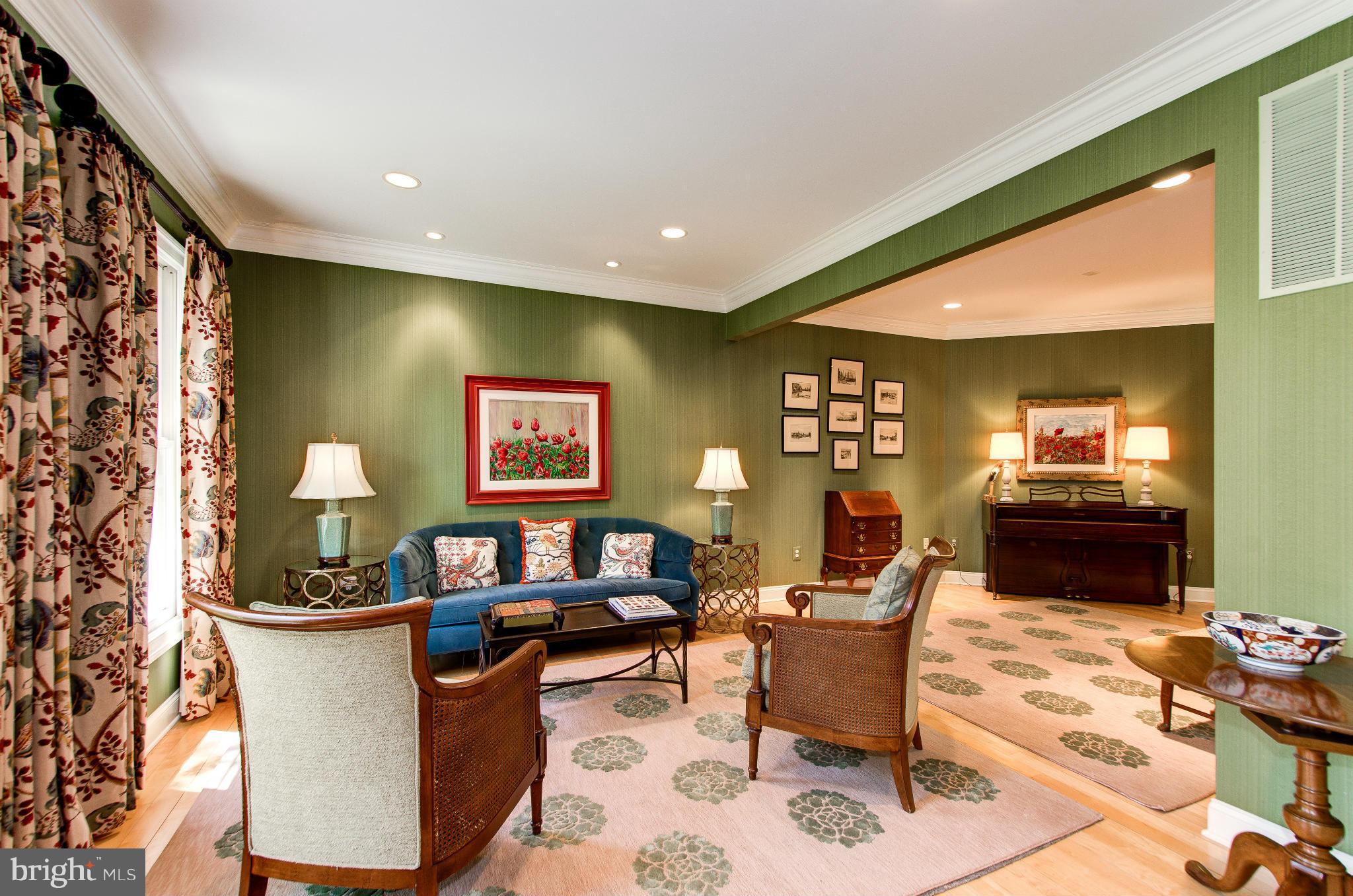 CHEVY CHASE - Residential