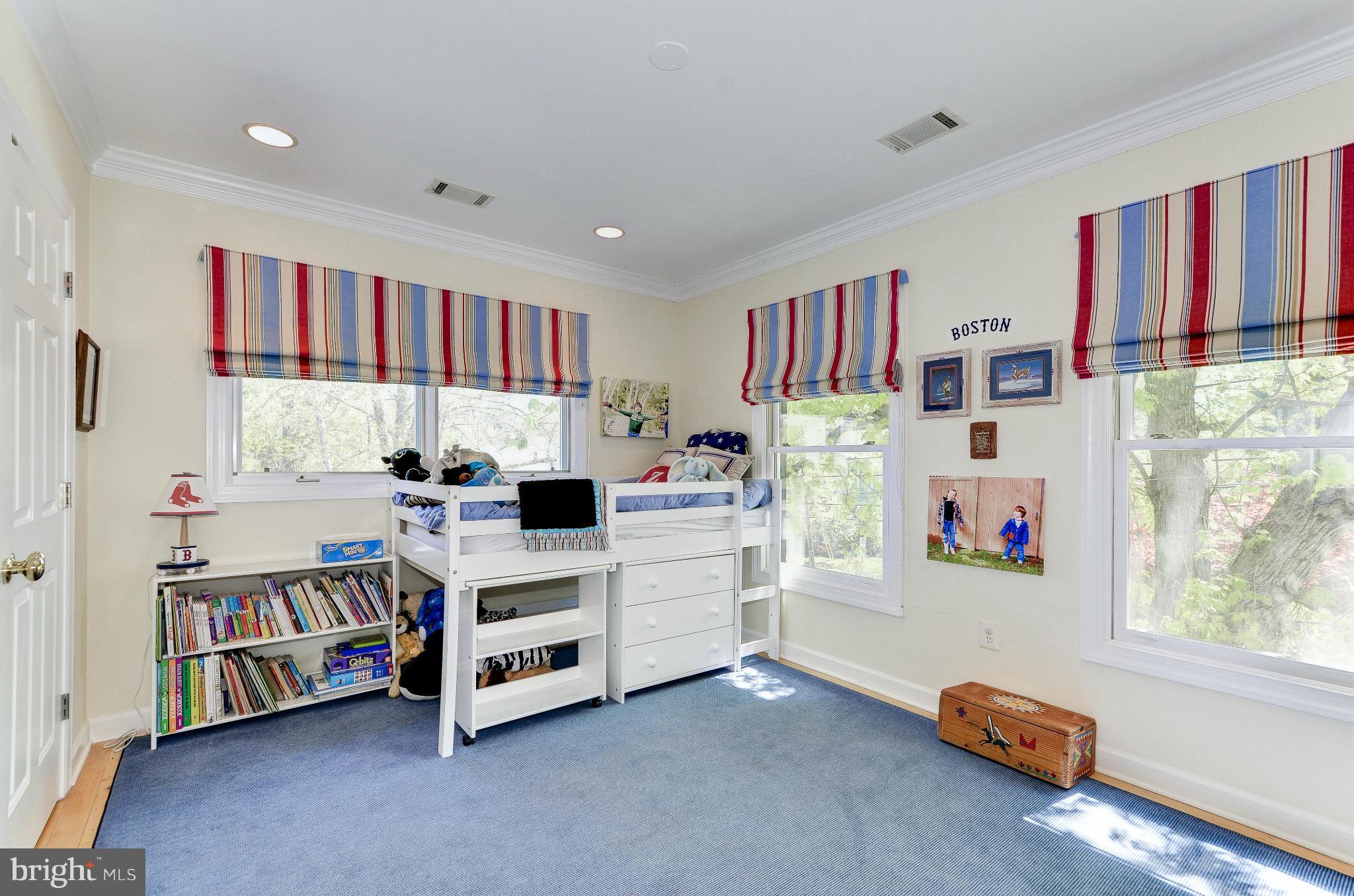 CHEVY CHASE - Residential