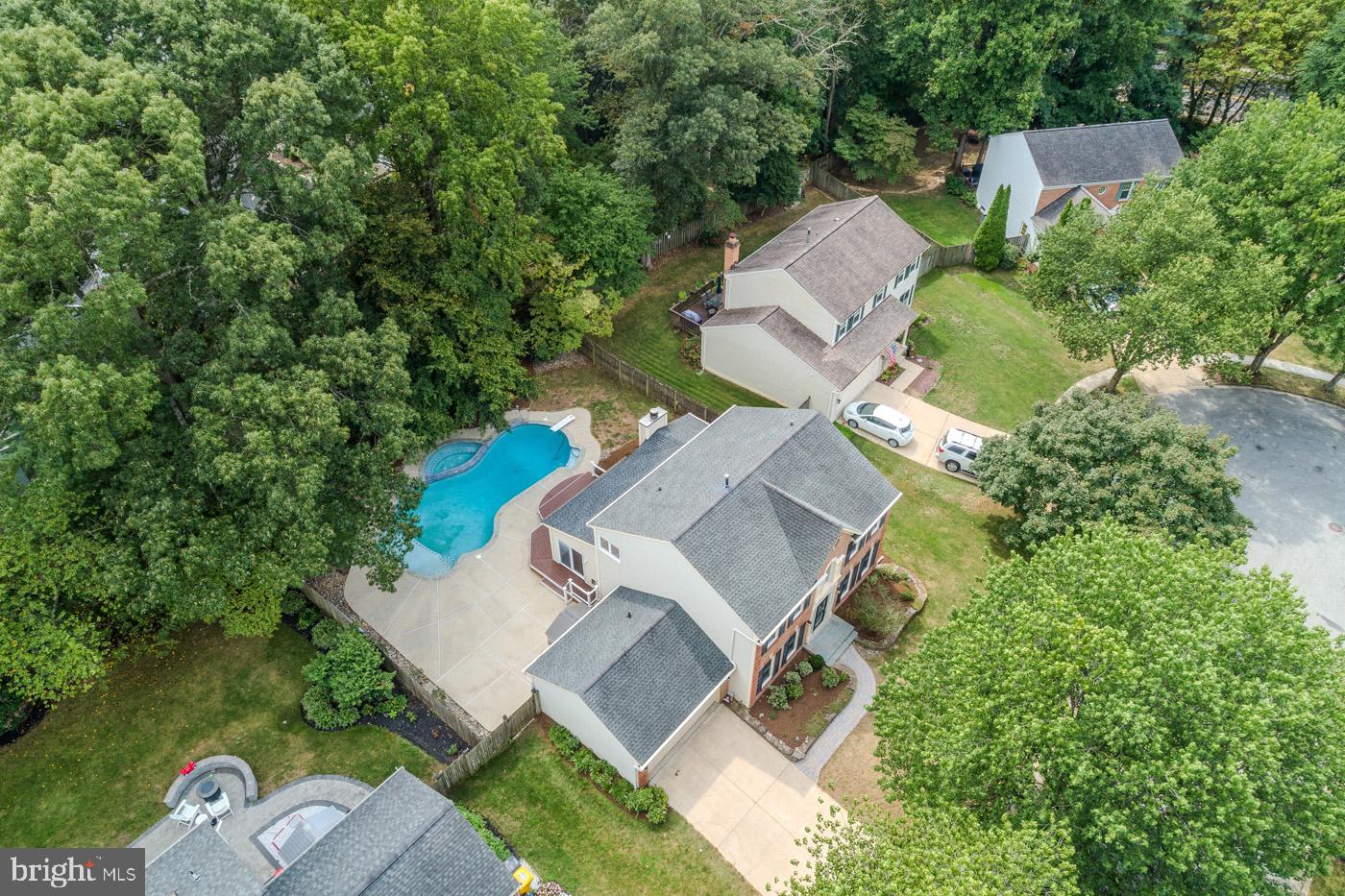 1717 JASPER LANE