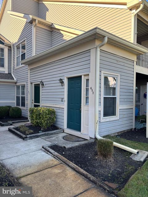 Photo of 652 Steeplechase Court, WOODBURY, NJ 08096 (MLS # NJGL2065358)
