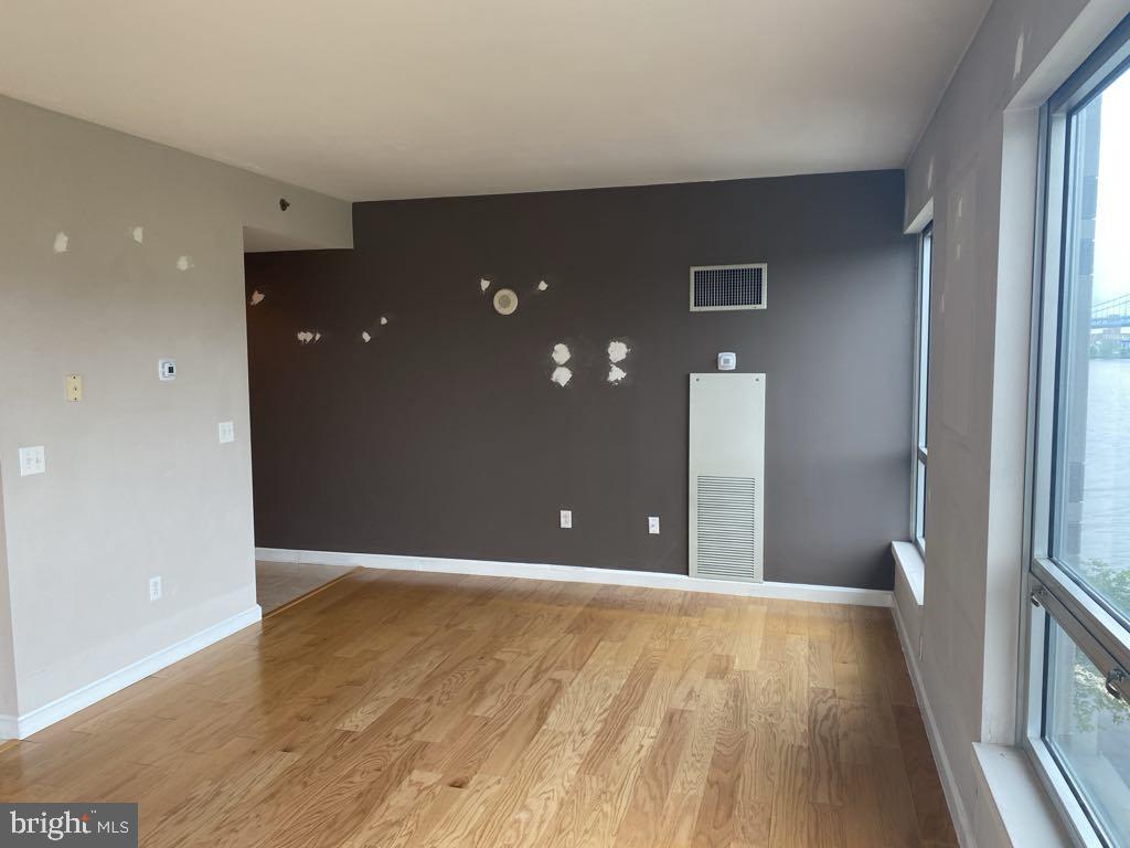 901 N PENN STREET P405