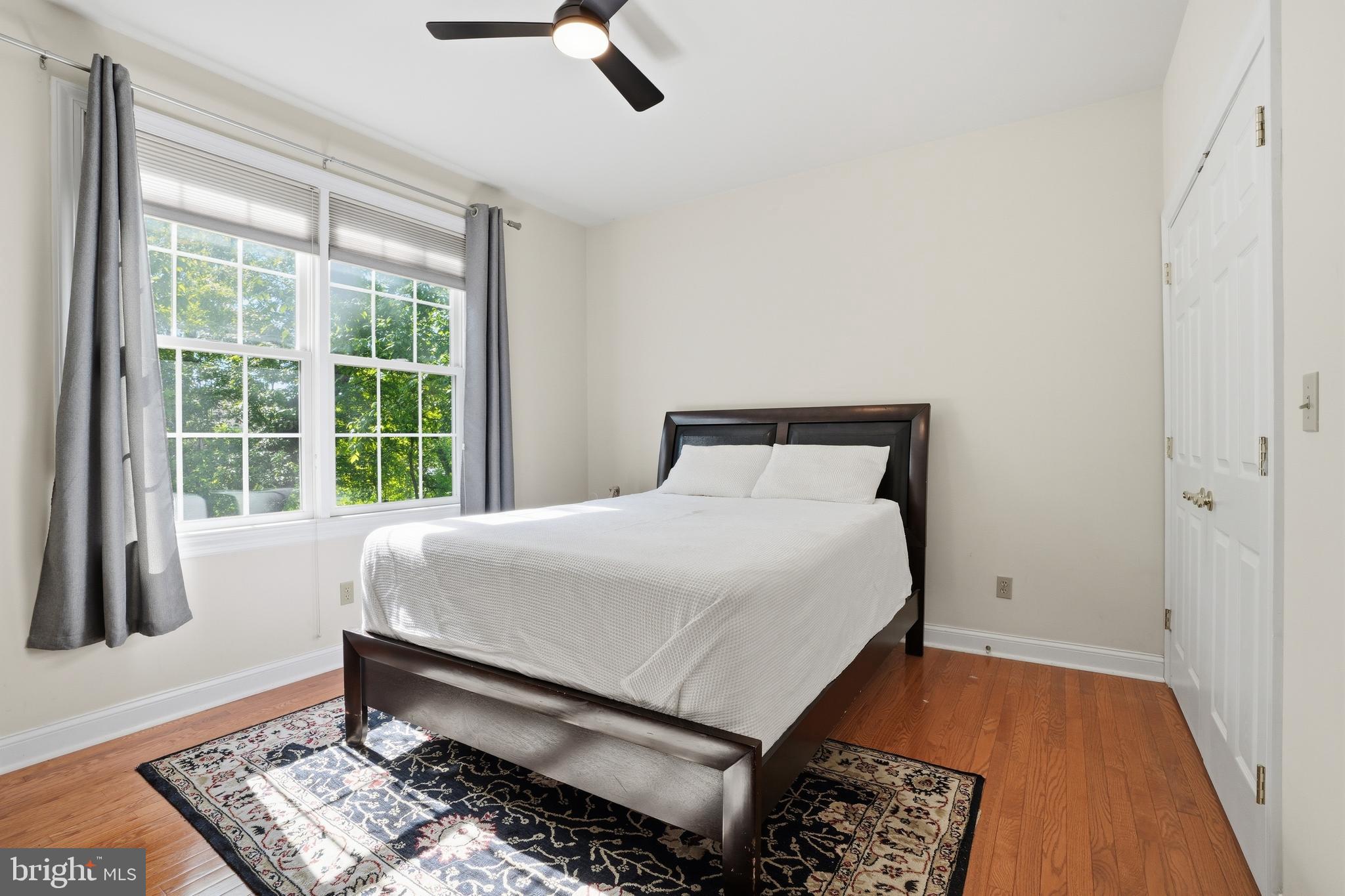 CRESPO ESTATES - Residential