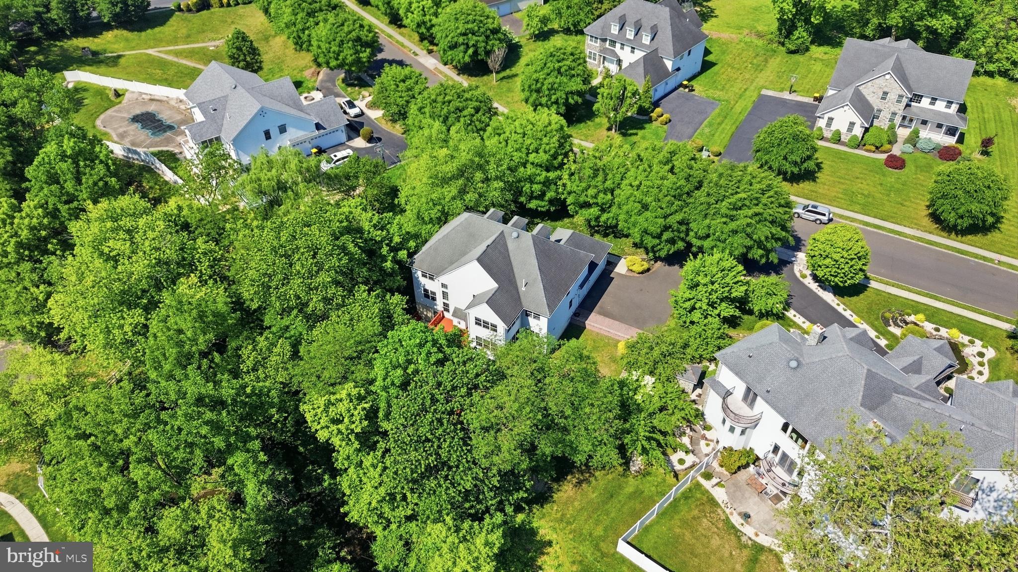 CRESPO ESTATES - Residential