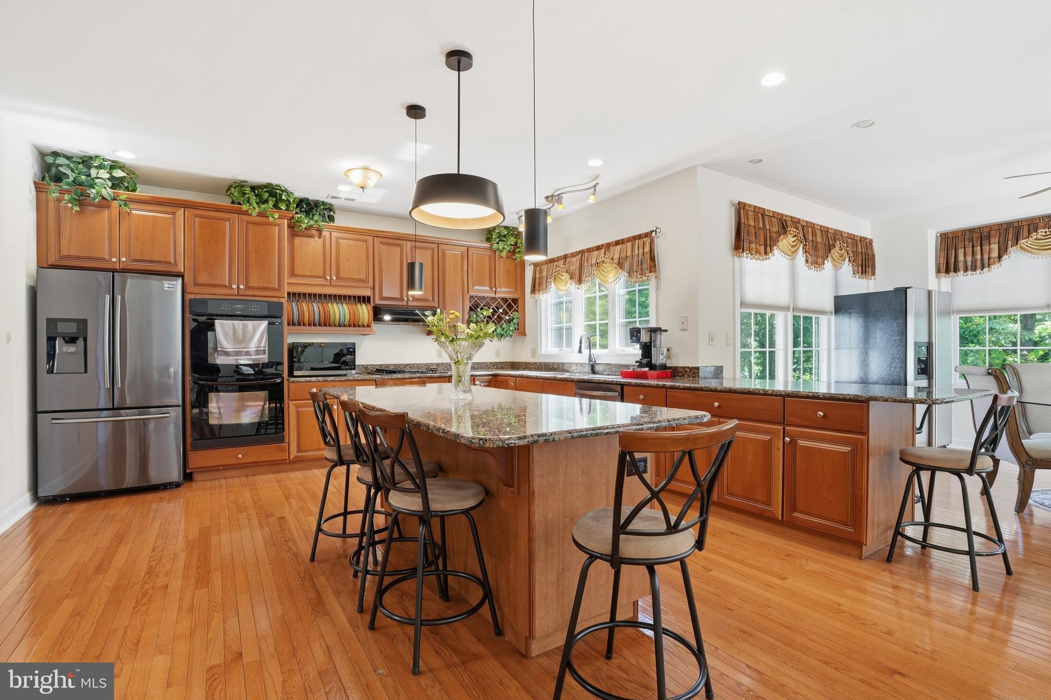 CRESPO ESTATES - Residential