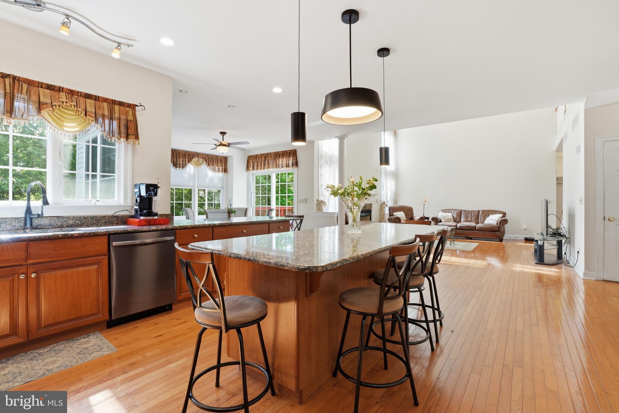 CRESPO ESTATES - Residential