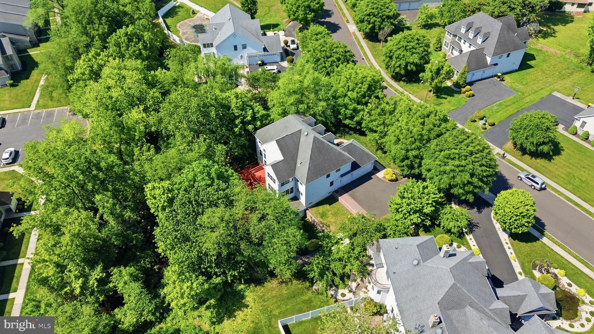 CRESPO ESTATES - Residential