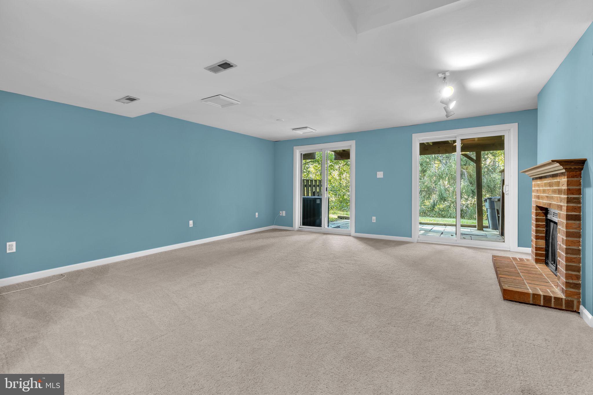 DORSEY HALL - Residential