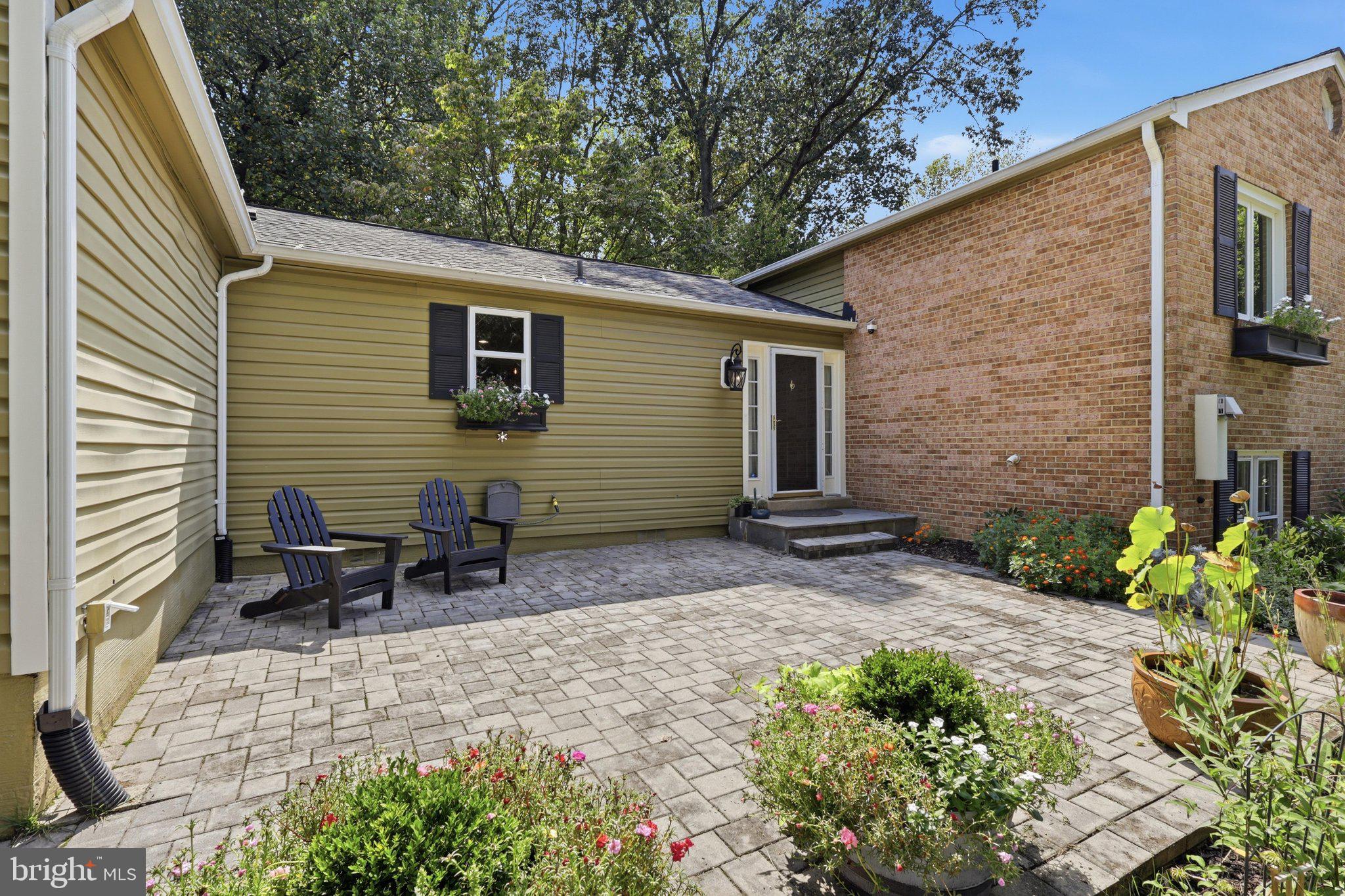 9641 CINNAMON CREEK DRIVE