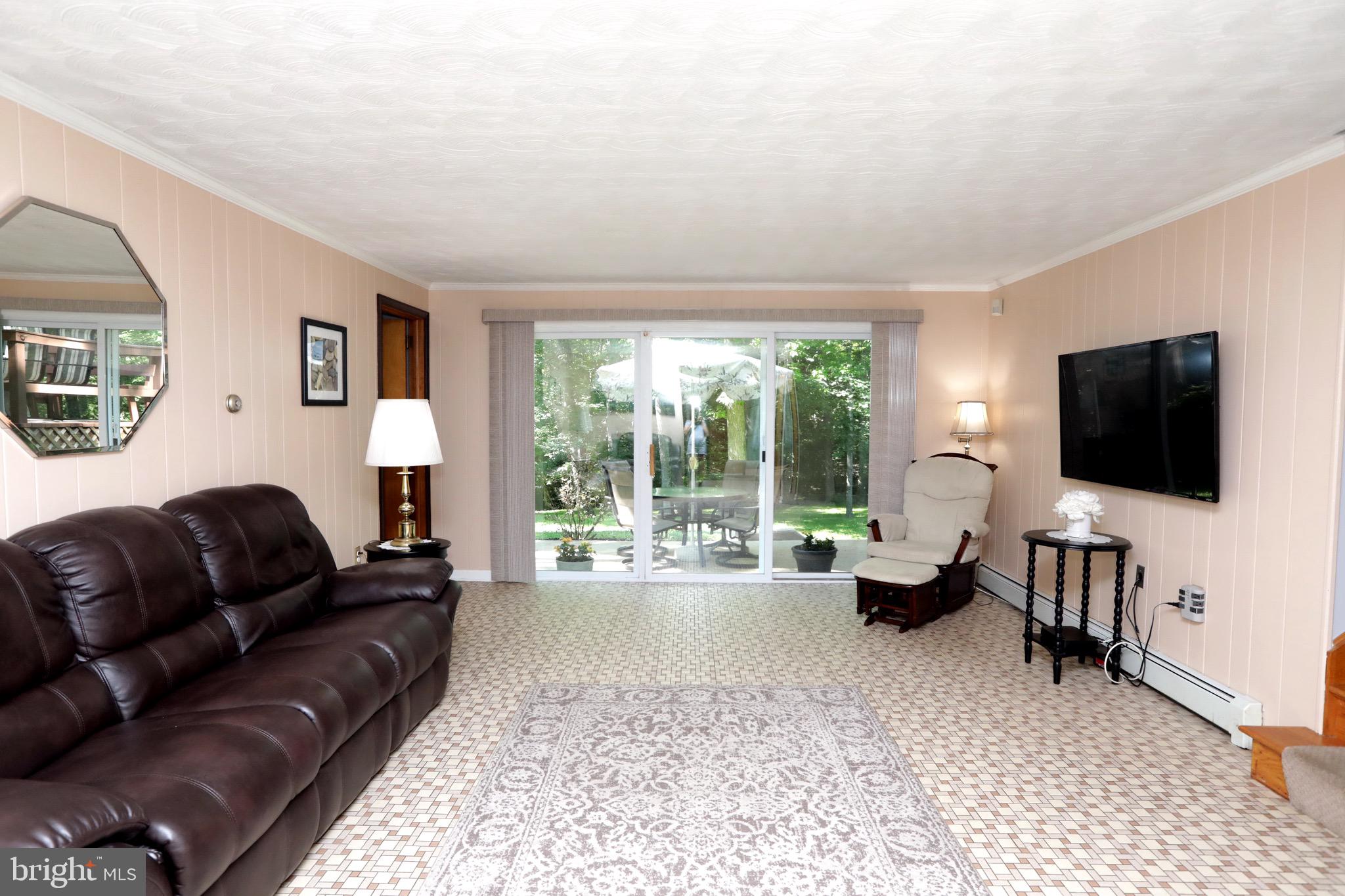 BROCK HALL MANOR - Residential