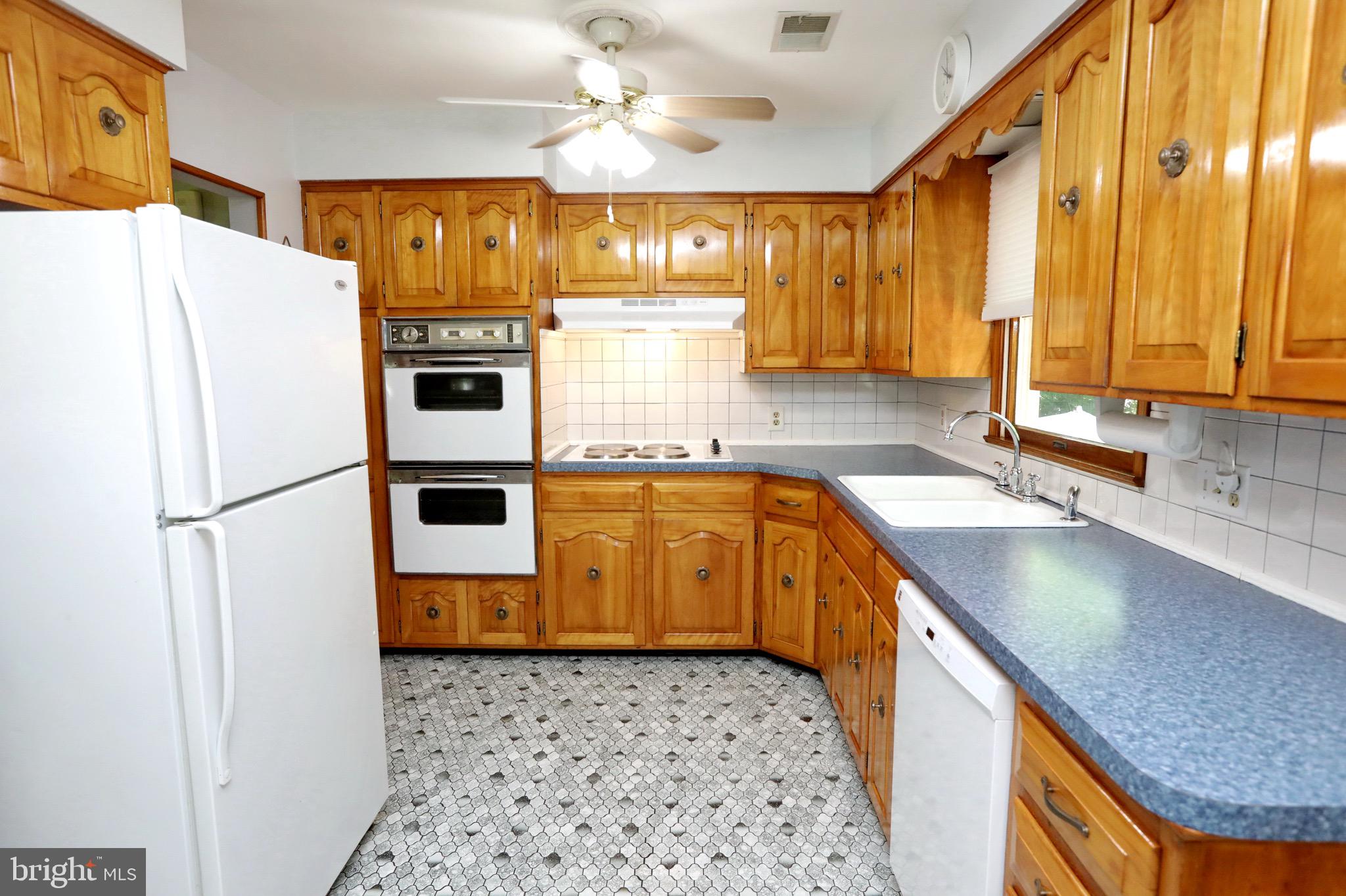 BROCK HALL MANOR - Residential