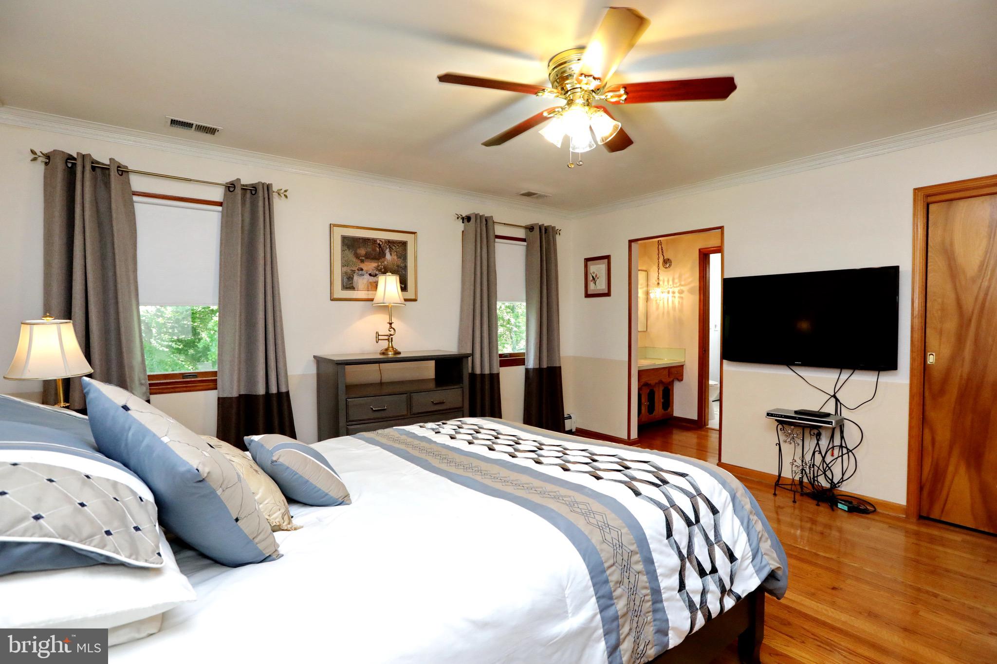 BROCK HALL MANOR - Residential