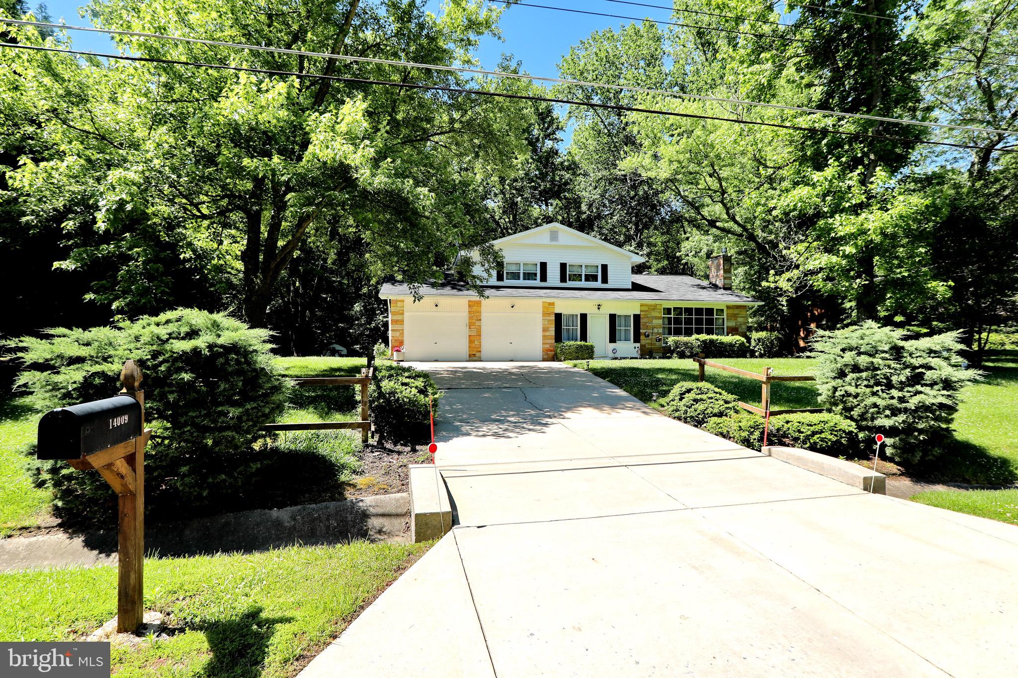 BROCK HALL MANOR - Residential