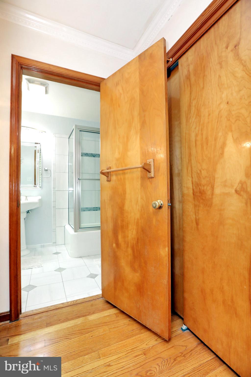 BROCK HALL MANOR - Residential