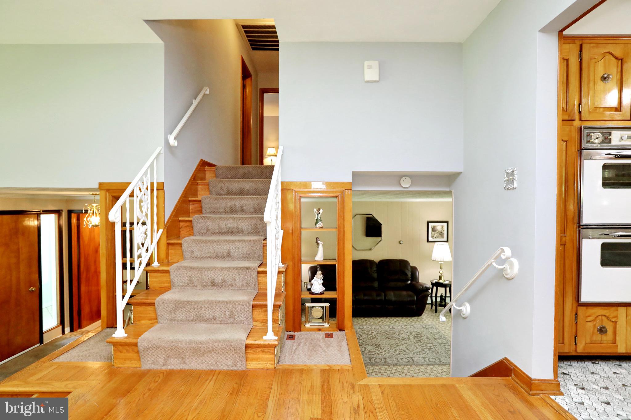 BROCK HALL MANOR - Residential