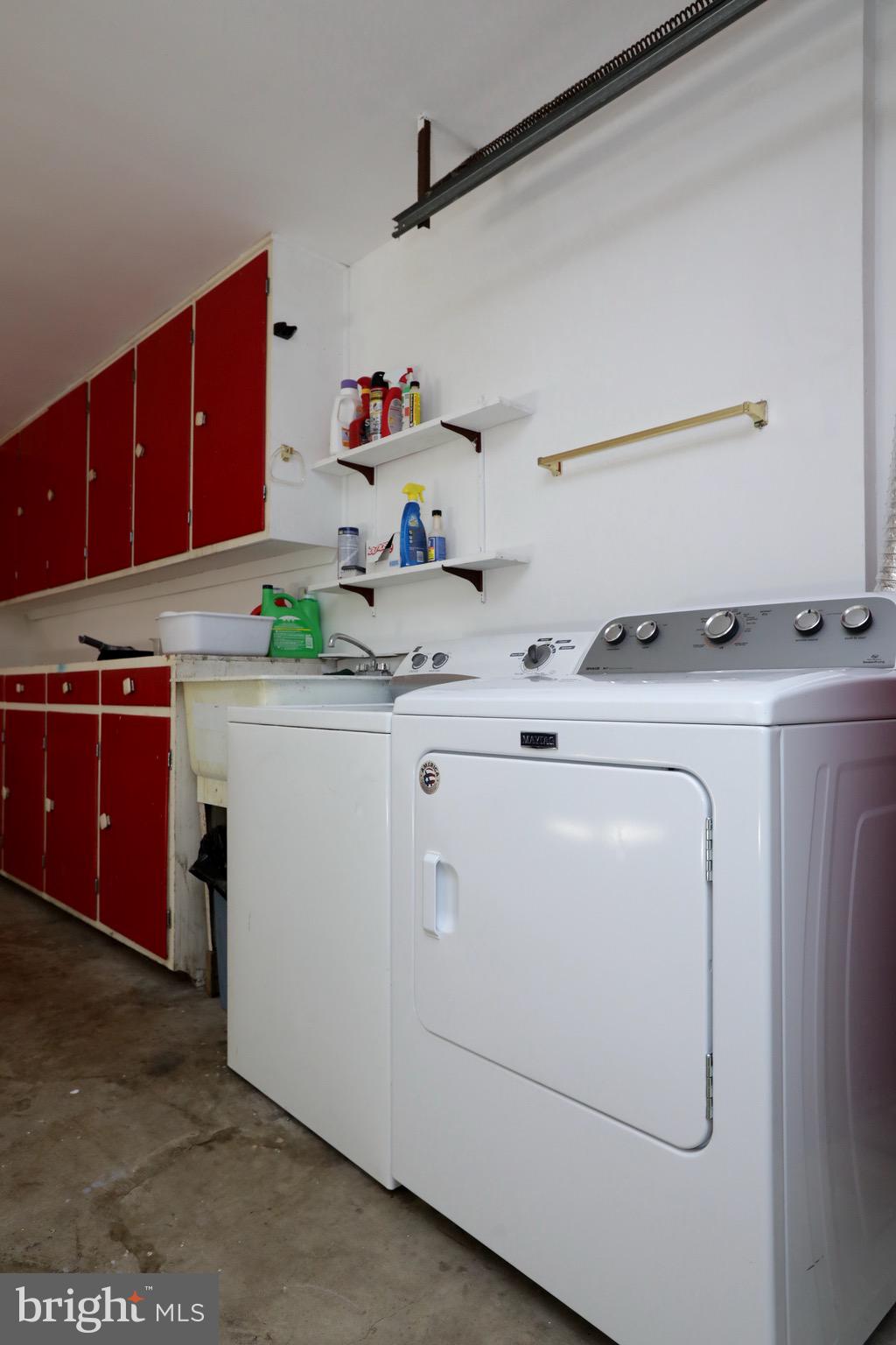 BROCK HALL MANOR - Residential