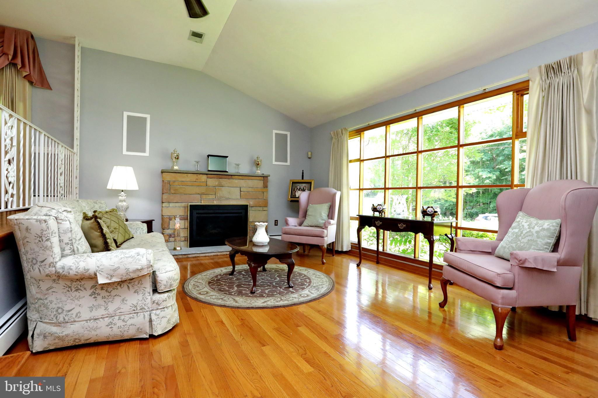 BROCK HALL MANOR - Residential