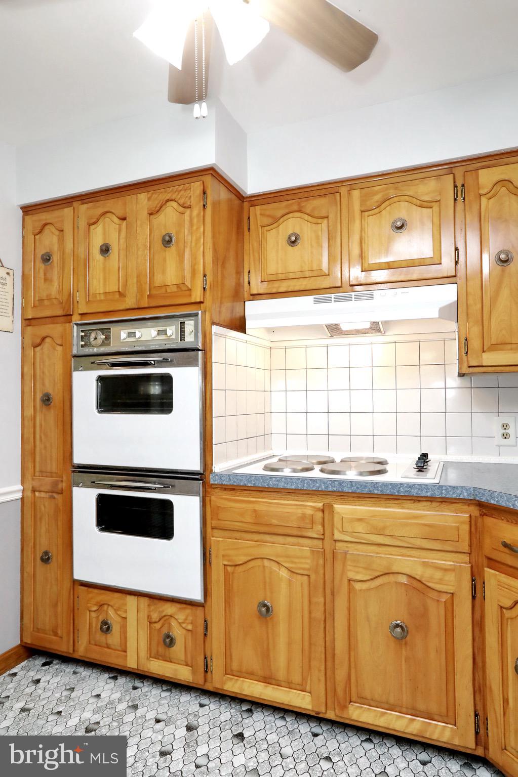 BROCK HALL MANOR - Residential