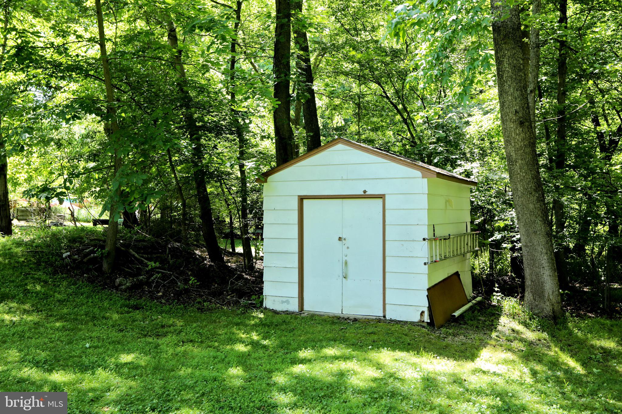 BROCK HALL MANOR - Residential