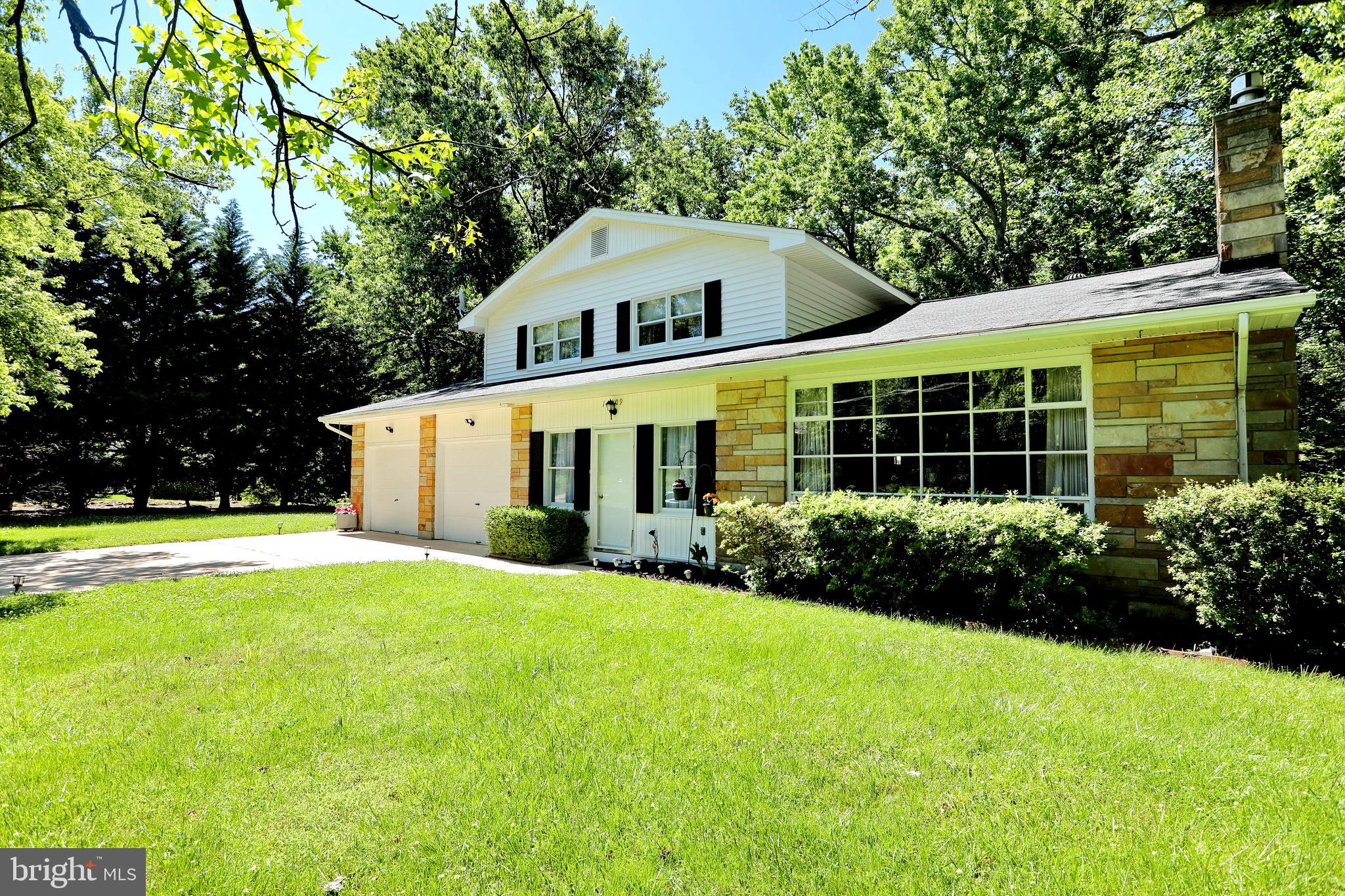 BROCK HALL MANOR - Residential