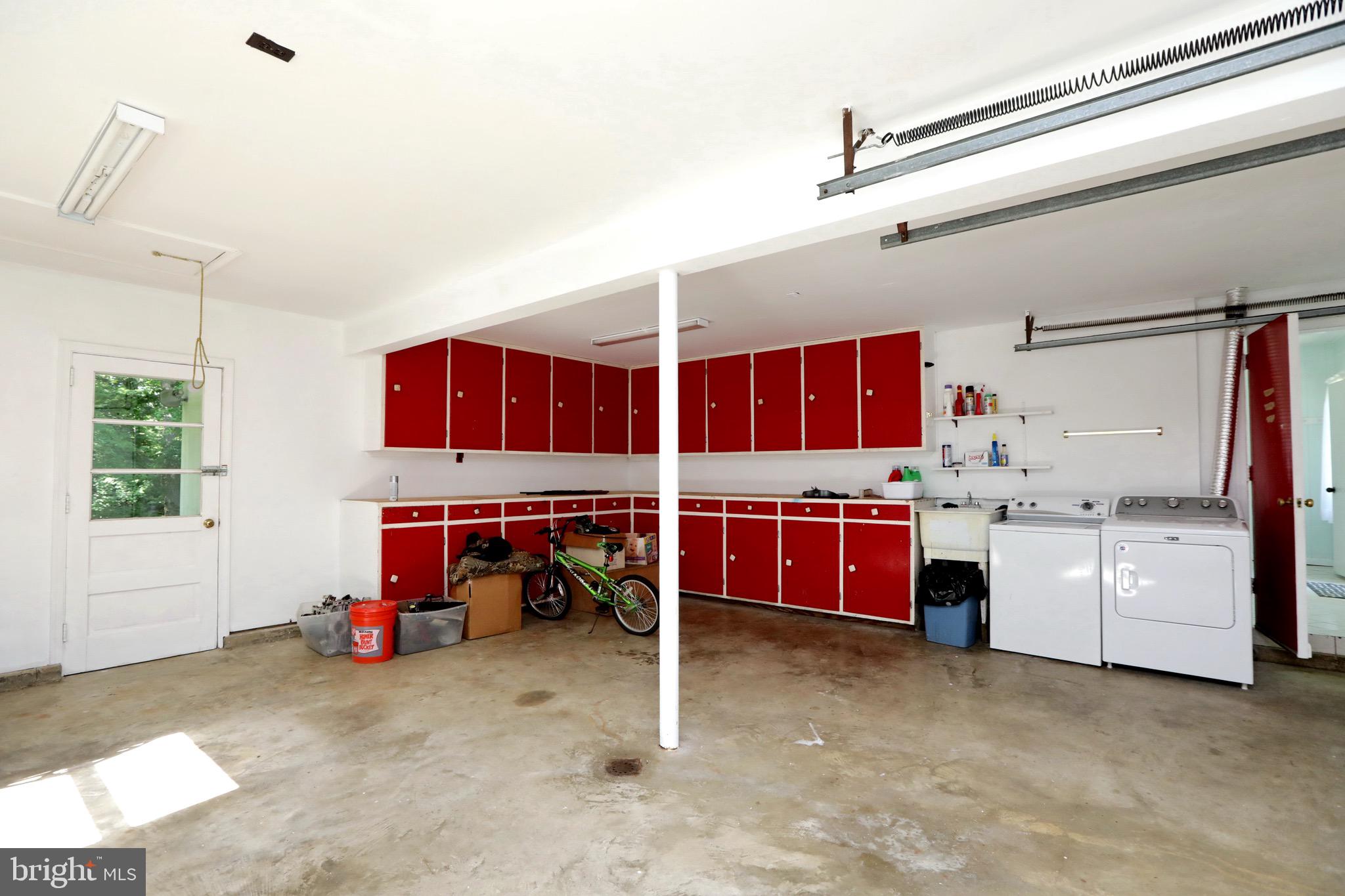 BROCK HALL MANOR - Residential