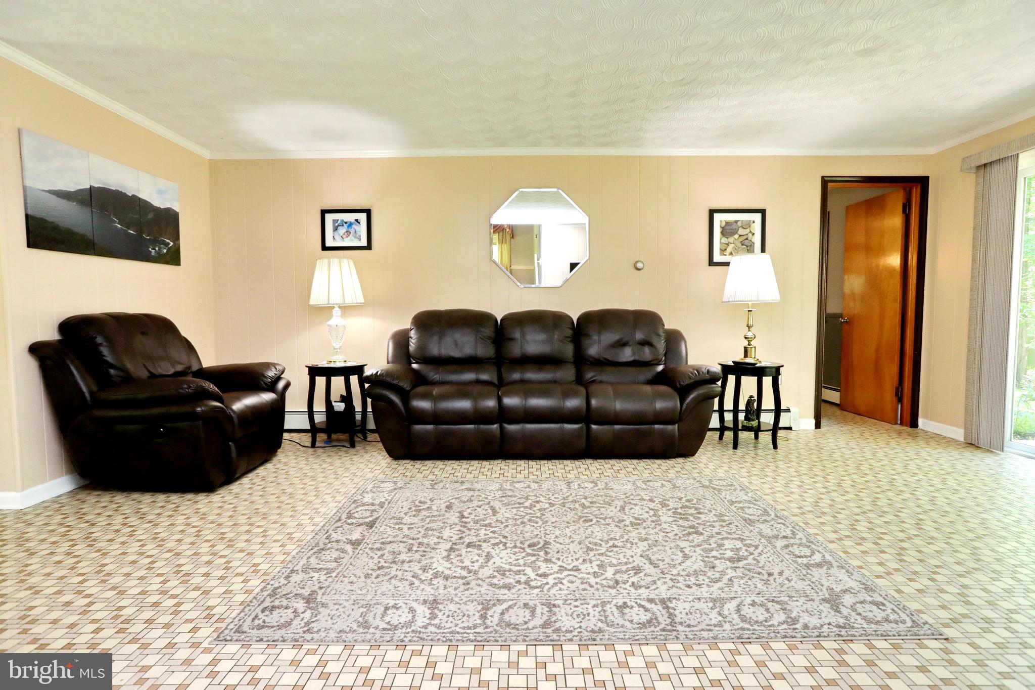 BROCK HALL MANOR - Residential